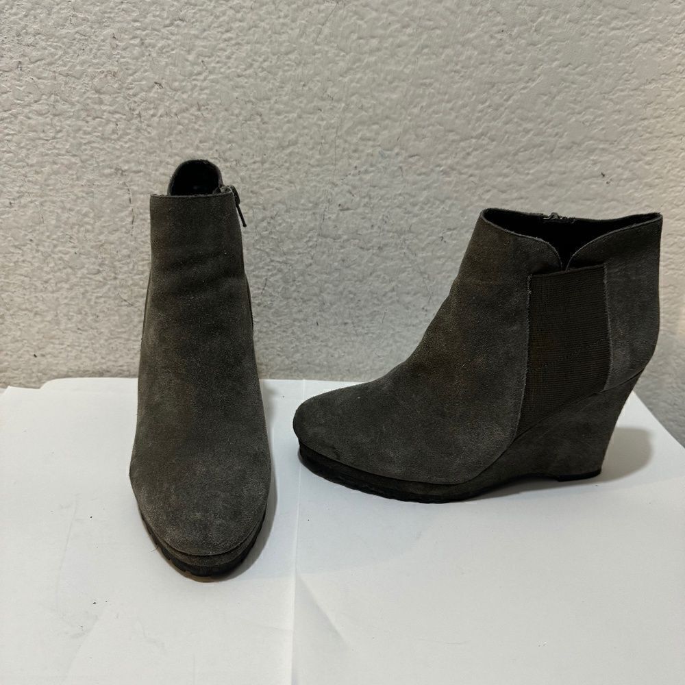 Van Eli Ankle Boots green Leather Suede Round Plain Toe Zip Wedge Heel Size 8M